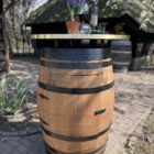 Statafel / Bartafel van gebruikt eiken wijnvat 225 liter