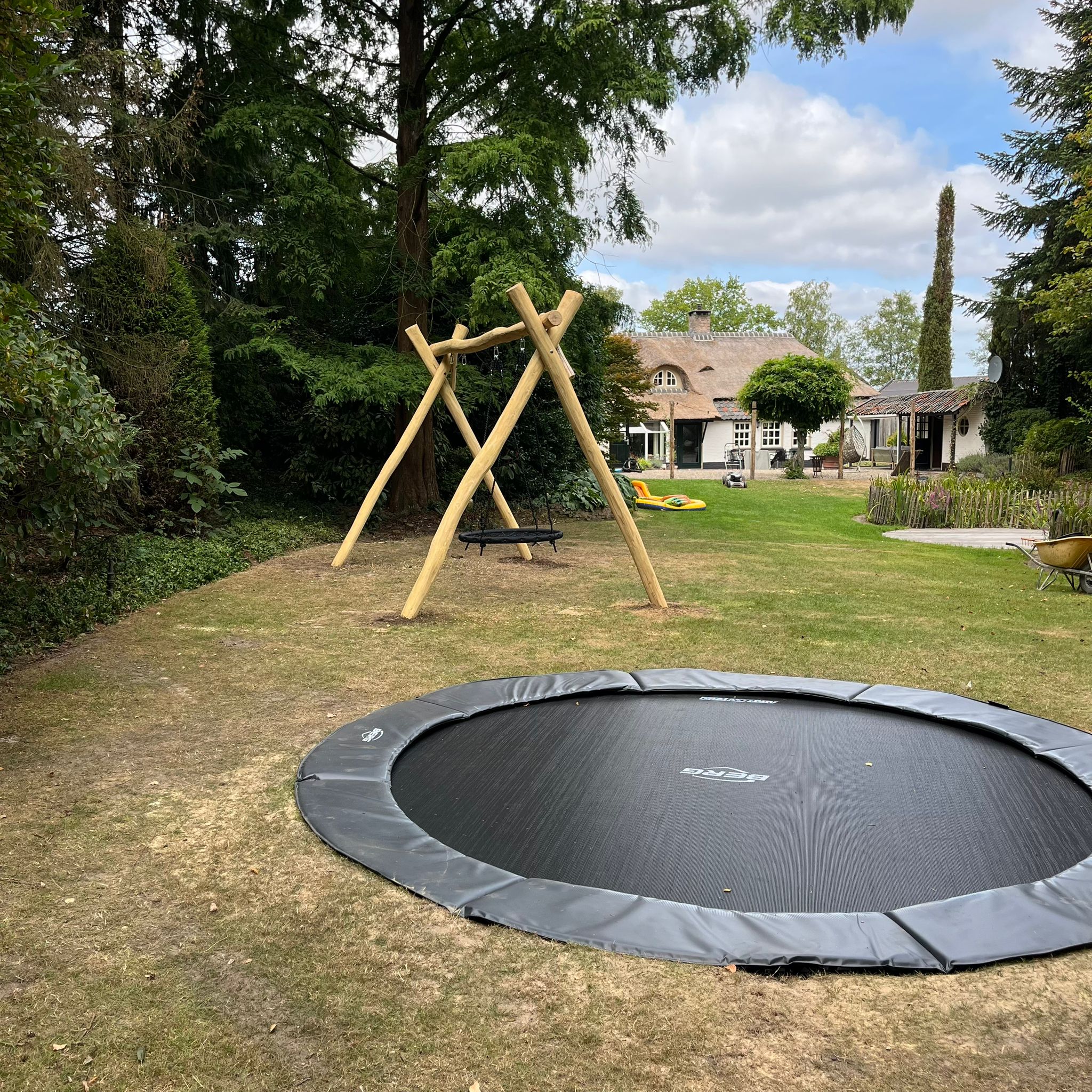 Robinia Schommel X-model