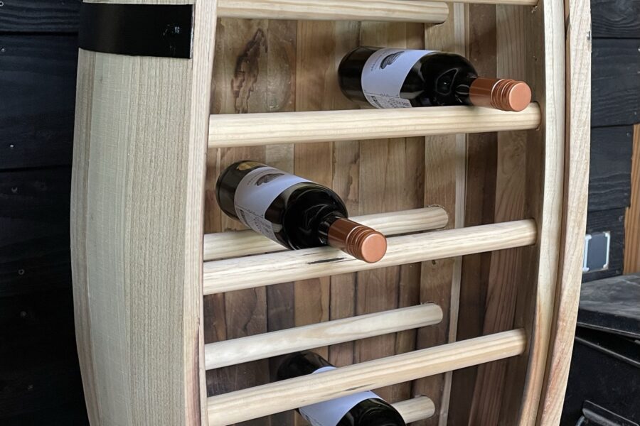 Wijnrek Pinot Grigio – 160 liter Sigaar Wijnvat – Ruimte voor 25 flessen