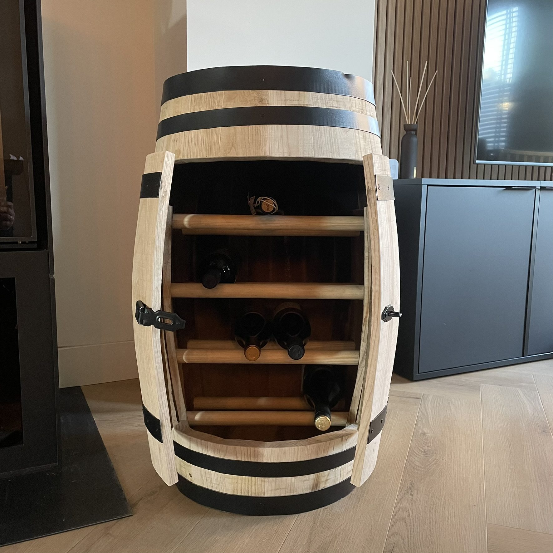 Wijnrek Sauvignon Blanc – 110 liter Wijnvat – Ruimte voor 18 flessen