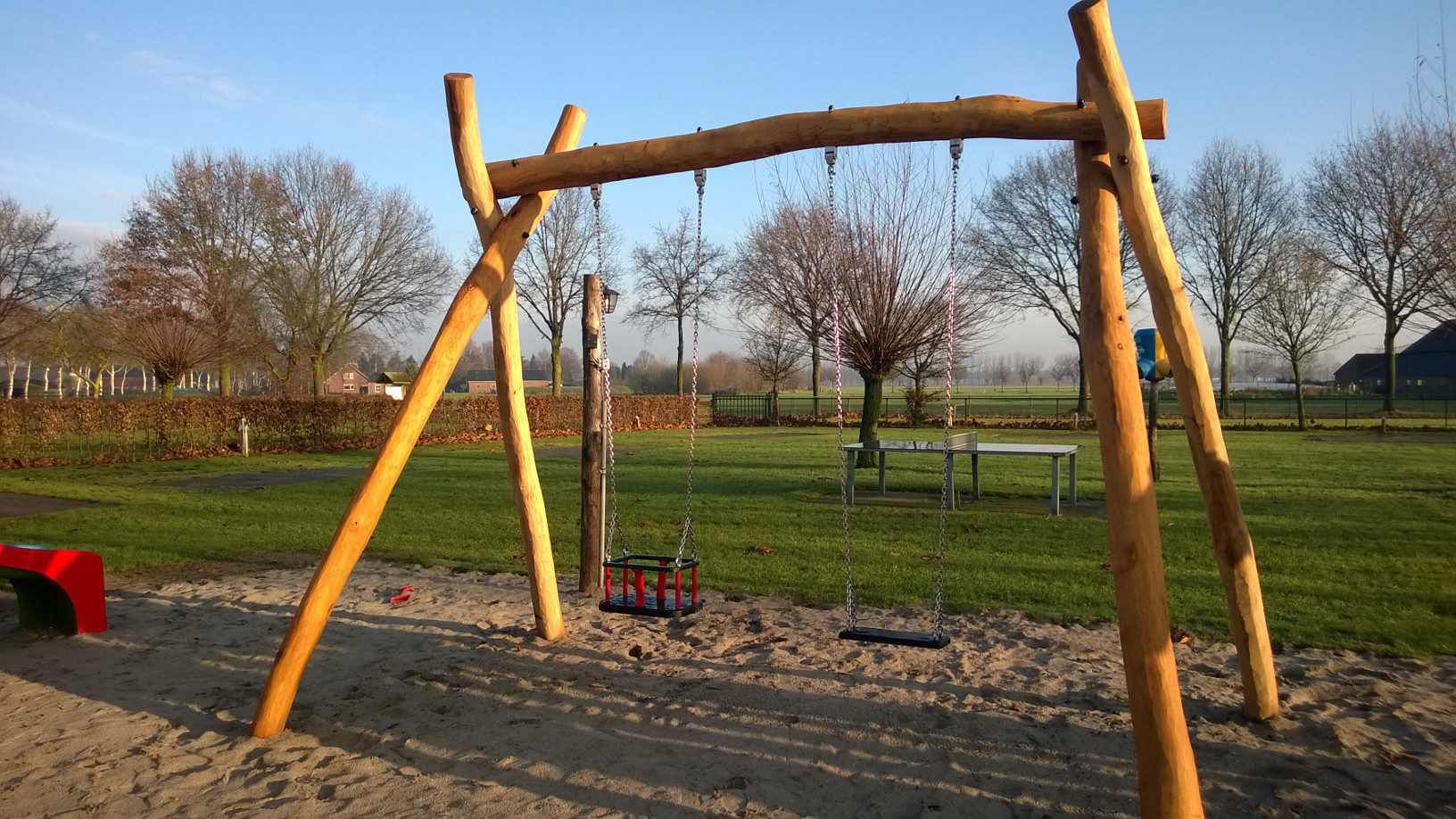 Robinia Schommel X-model - EN 1176 gekeurd voor openbaar gebruik